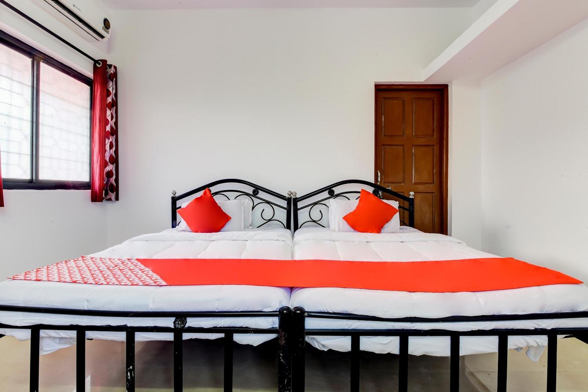 O Omkar Near Immaculate Conception Church Hotel 4*